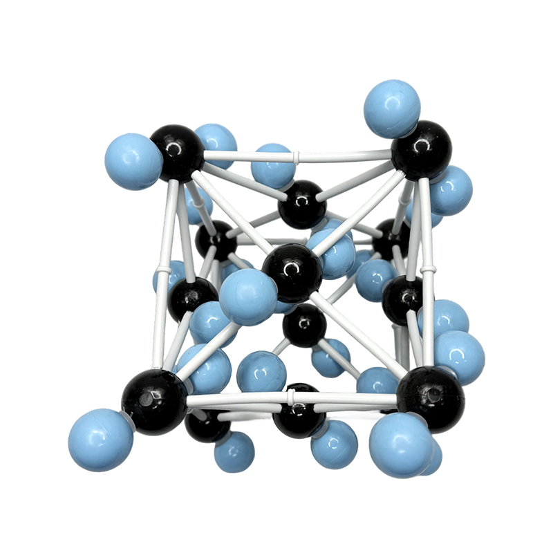 Studenci studiujący model molekularny chemii Model struktury krystalicznej dwutlenku węgla